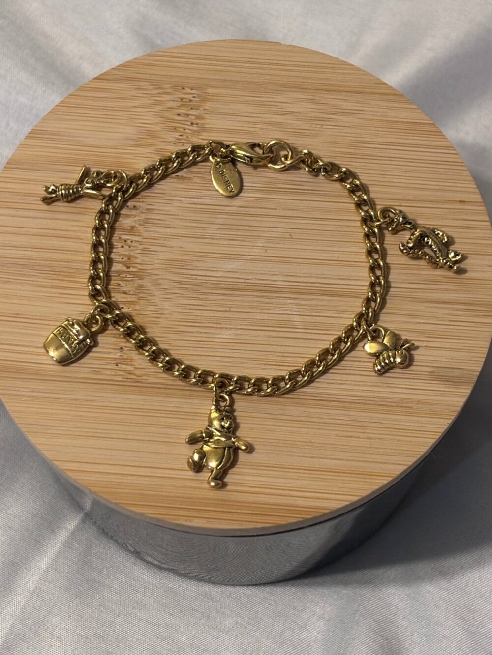 DISNEY Winnie the Pooh Gold Tone Charm Bracelet Tigger Piglet Character Vintage